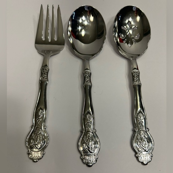 3 Wallace Monkey Pattern 18/10 Pieces Pierced Spoon, Fork, Serving Spoon - Picture 1 of 10